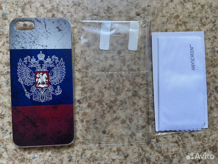 Чехлы и защитные пленки