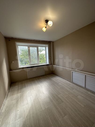 Комната 11,7 м² в 5-к., 4/5 эт.