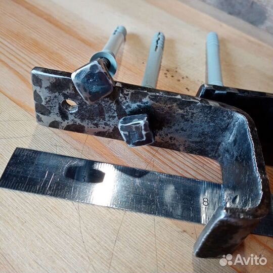 Вешалки для одежды