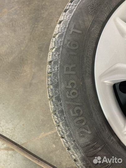 Gislaved Nord Frost 200 205/65 R16