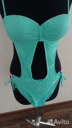 Купальник женский слитный