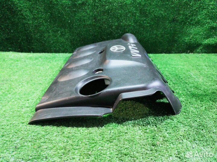 Декоративная крышка двигателя Toyota Ractis NCP105