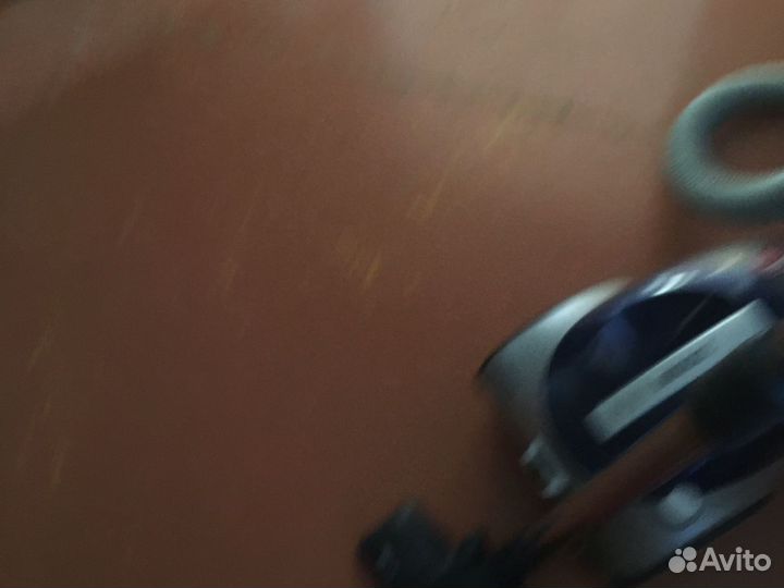 Пылесос Vitek