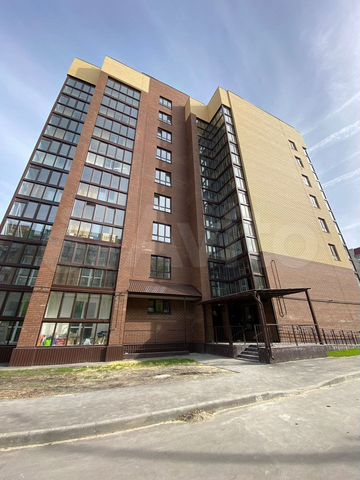 2-к. квартира, 80,7 м², 8/8 эт.