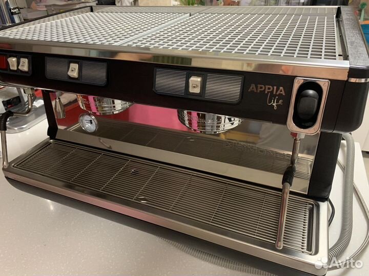 Кофемашина nuova simonelli appia life 2gr v