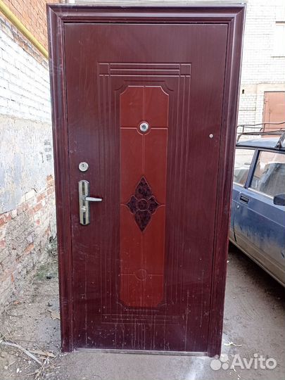 Металлическая дверь бу