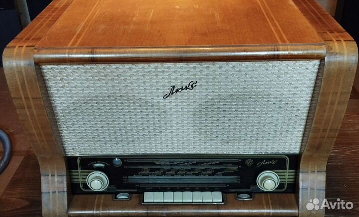 Ламповая радиола Люкс