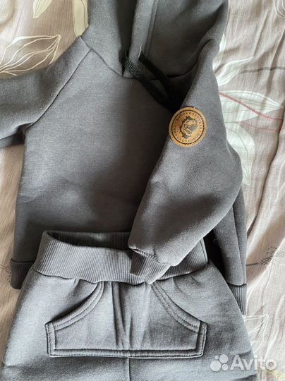 Спортивный костюм