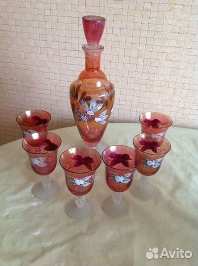 Графин с бокалами