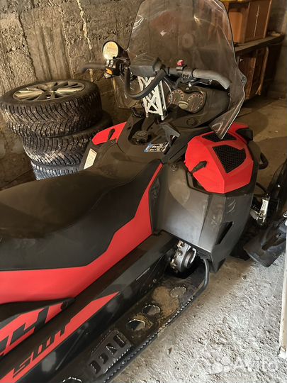 Ski-doo expedition swt 900 ace