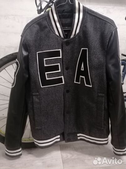 Мужской кожаный бомбер