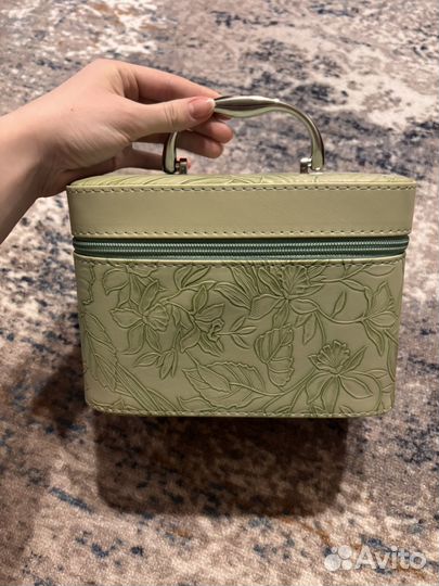 Косметички в хорошем состоянии