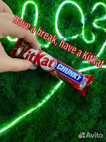 Шоколадный батончик KitKat