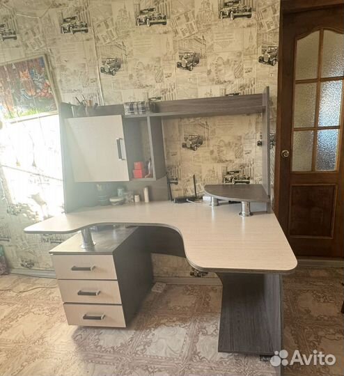 Компьютерный стол бу