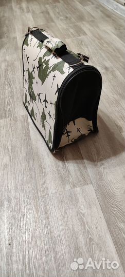 Переноска для кошек/маленьких собак