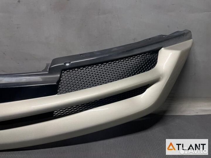 Решетка nissan tiida