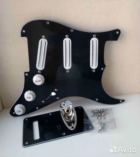 Пикгард Fender Stratocaster SSS Black