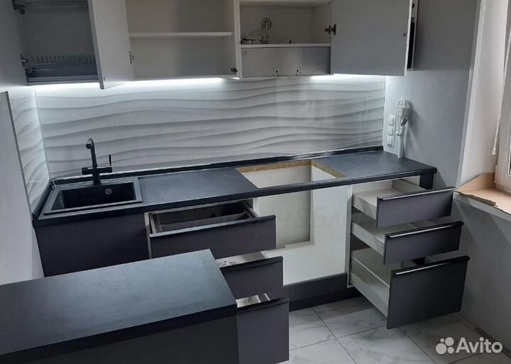 Кухни на заказ любой сложности