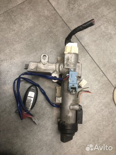 Замок зажигания Nissan x-trail t30