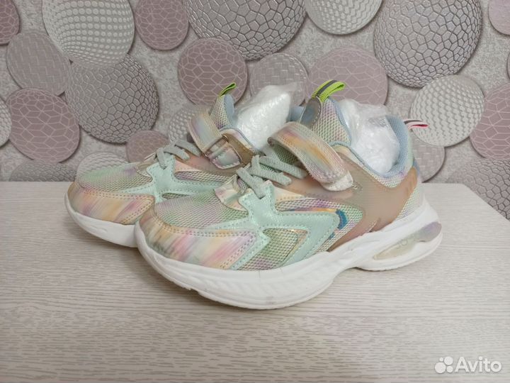 Кроссовки для девочки 33 размер jomoto