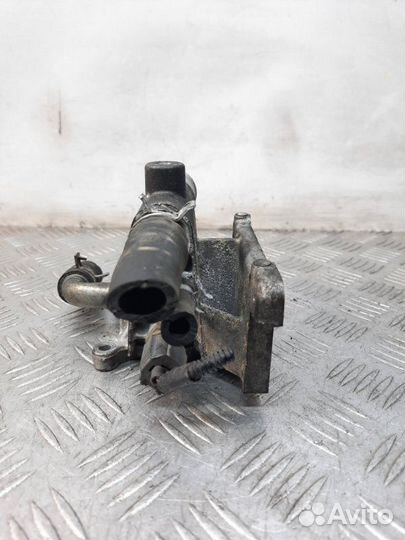 Фланец (тройник) системы охлаждения Volvo V50