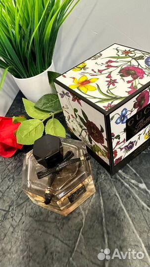 Gucci Flora by Gucci парфюм вода,75ml