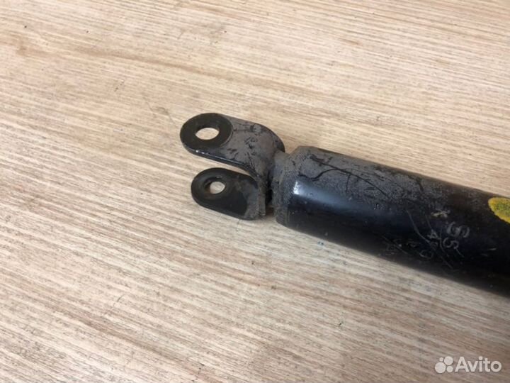 Стойка подвески задняя левая Ssangyong Actyon