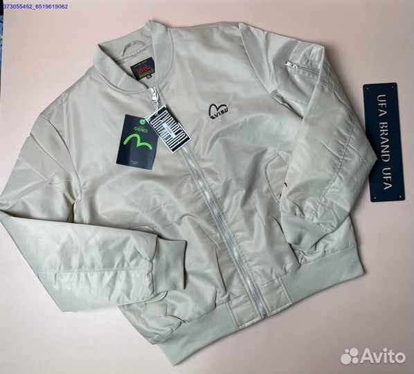 Bомбер Evisu: Элегантность и комфорт