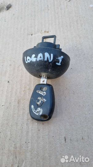 Крышка топливного бака с ключом Рено Logan Логан