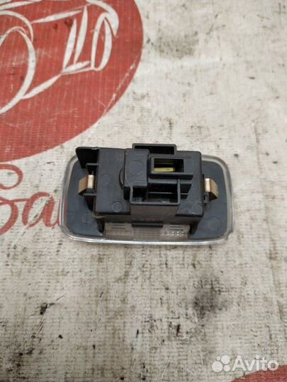 Плафон подсветки салона передний Infiniti Fx35 S51