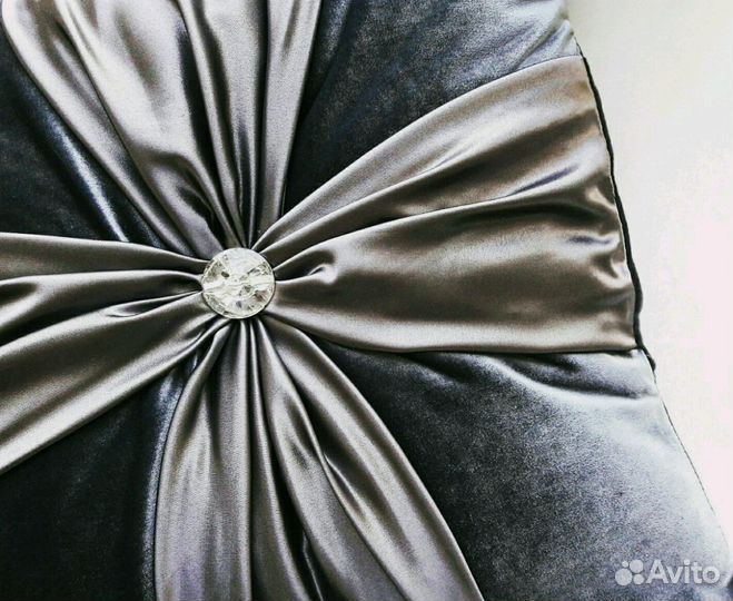 Новая декоративная подушка интерьерная