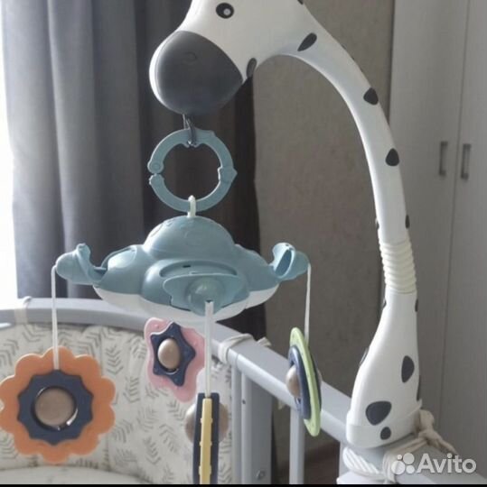 Мобиль на кроватку с проектором