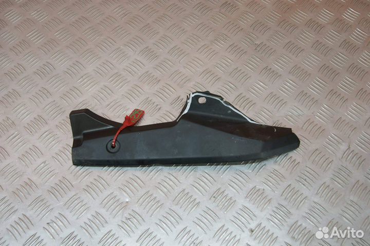 Пластик внутренний Yamaha FZ400