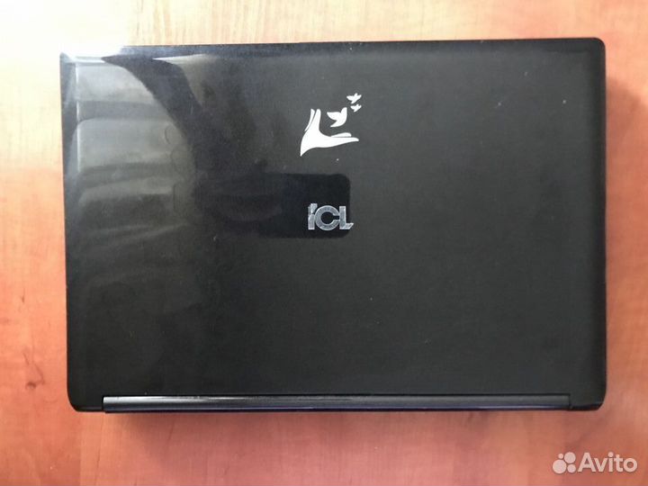 Ноутбук i3 4 ядра, 4 гига, акк 60 мин