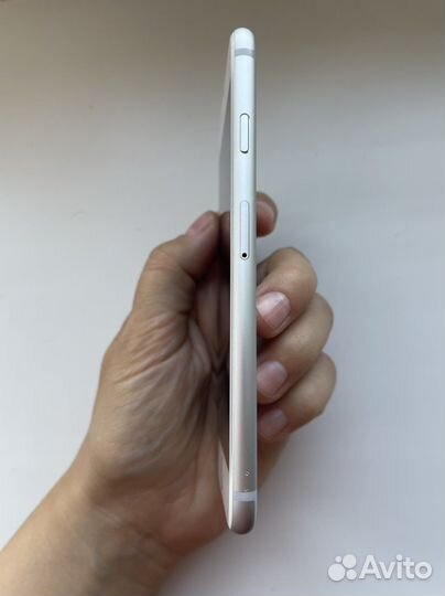 Телефон iPhone 6s 64 silver