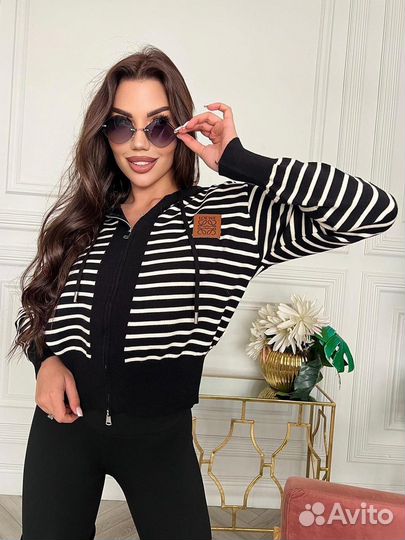 Свитер на молнии