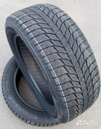 Triangle PL01 215/45 R17