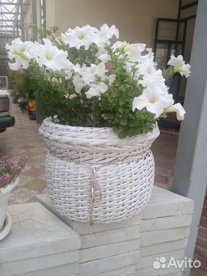 Кашпо из ротанга 
