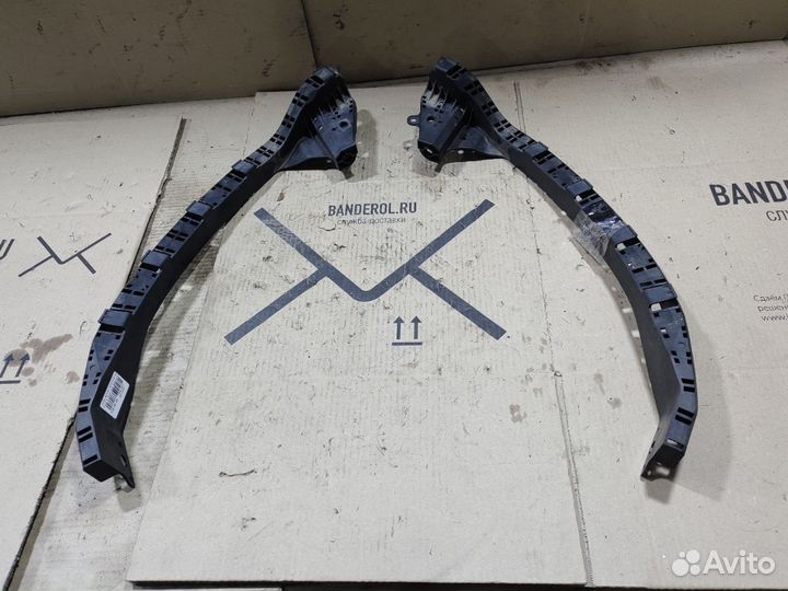 Крепление бампера Honda Accord CU2 (Переднее)