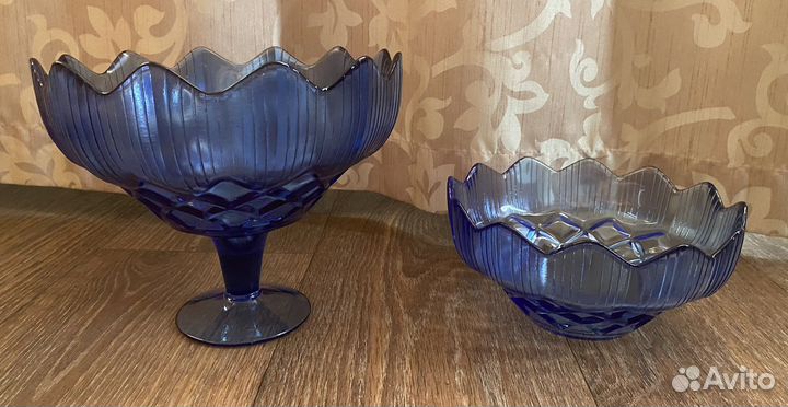 Ваза для фруктов на ножке цветное стекло СССР
