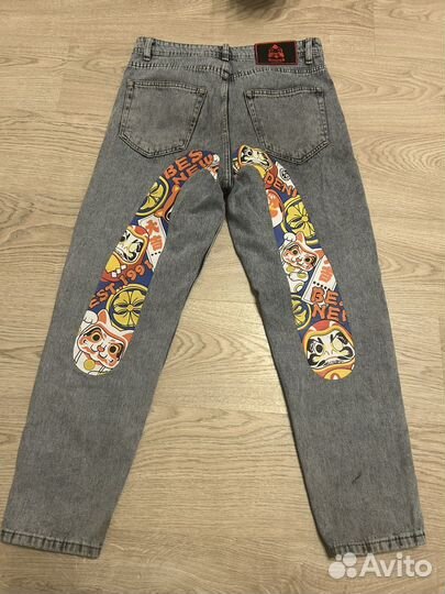 Джинсы evisu