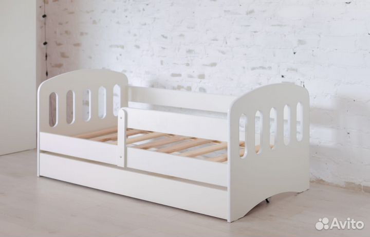 Кровать софа цвет высокий борт из ламинированного