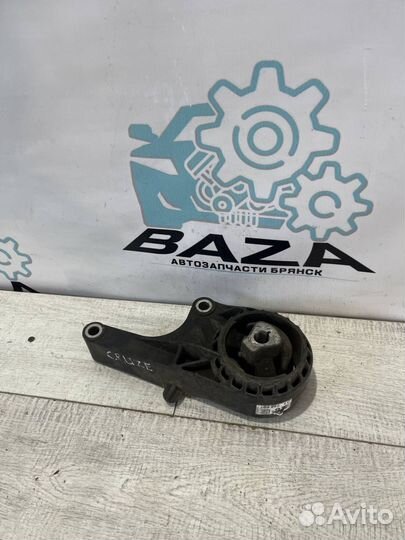 Подушка кпп Chevrolet Cruze