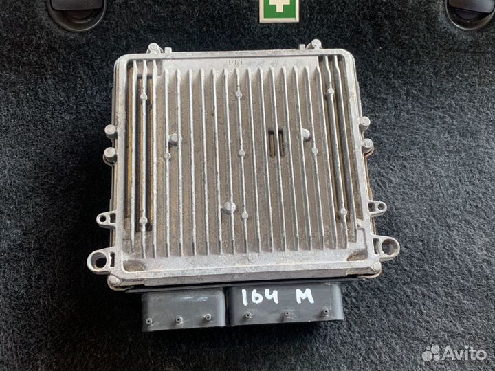 Блок управления двигателем Мерседес ом642