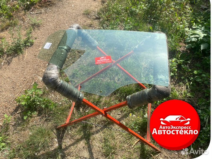 Стекло задней двери Kia Rio III