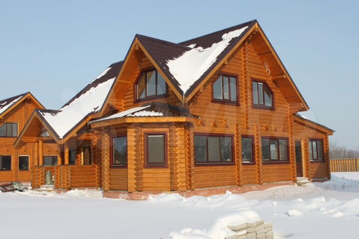 Коттедж 180 м² на участке 9 сот.