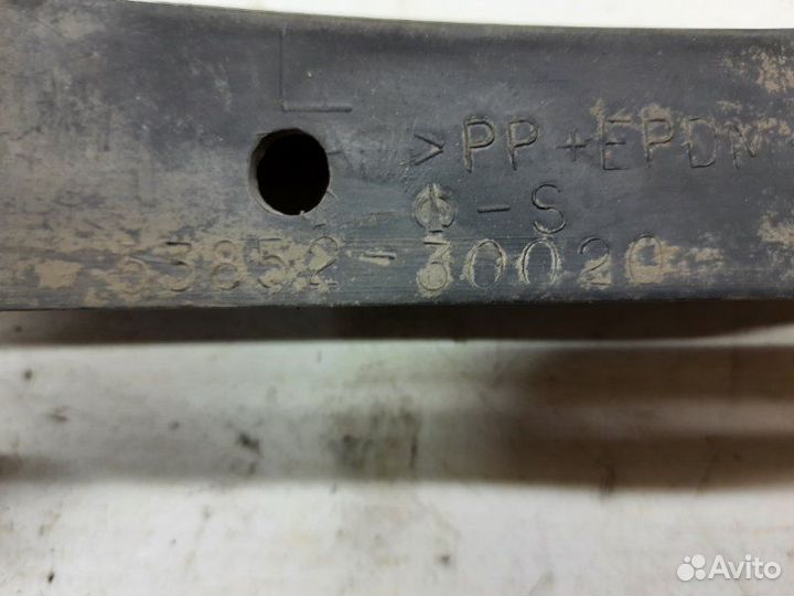 Брызговик передний левый Lexus Gs300 1997-2005