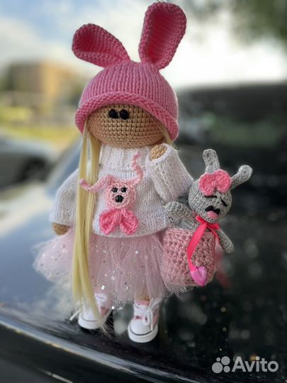 Вязаная интерьерная кукла тильда ручной работы