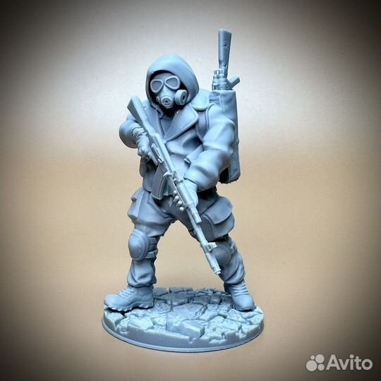 Миниатюра 3d фигурка Сталкер с собакой