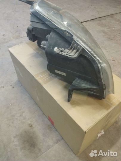 Продам переднюю левую фару Джили Х7 NEW оригинал